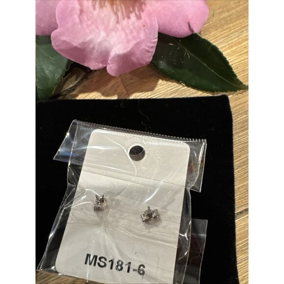 Stainless Steel Square CZ Earrings 316L Silvertone Studs NEW W Gift Bag - Picture 6 of 6